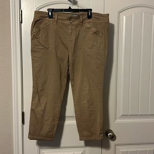 Torrid size 18, military crop pants
